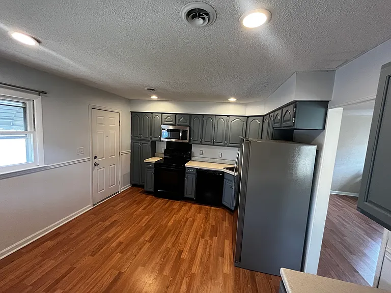5659 Lathers St — Photo 15