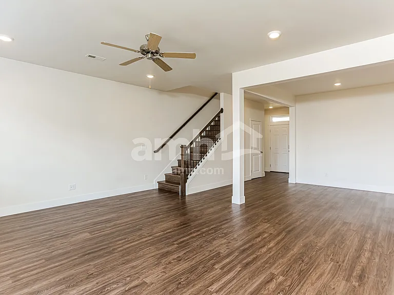 1461 92nd Way SE — Photo 6