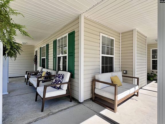 3rd image of 275 Siddington Way