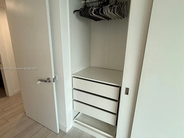 5900 Collins Ave #705 — Photo 16