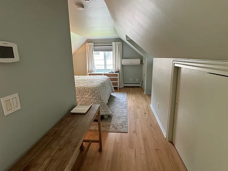 82 Linden Ave — Photo 12