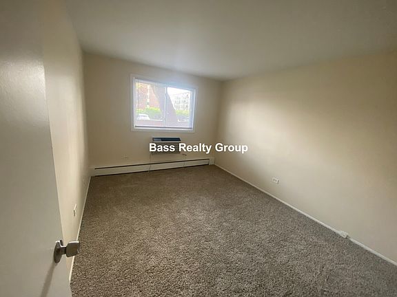 4th image of 8529 Lotus Ave #114