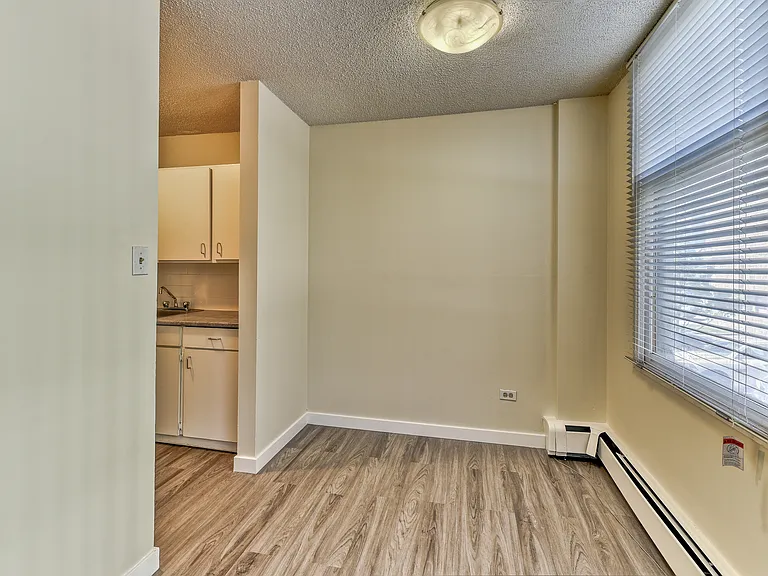 738 14th Ave SW #4C — Photo 17