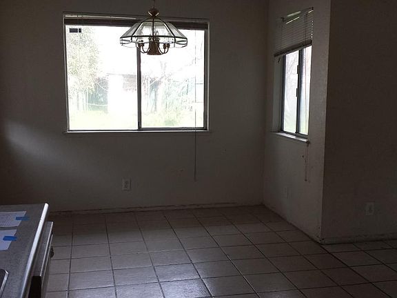 5th image of 3716 Belden St