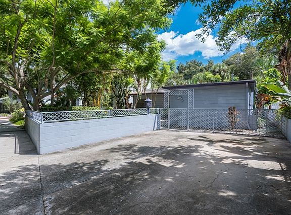 3rd image of 8136 25th Ave N