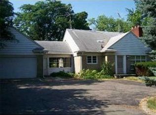 3632 Packard Rd, Ann Arbor, MI 48108