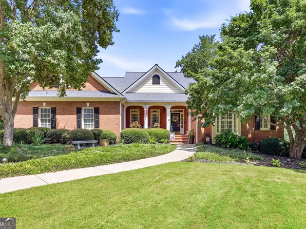 4611 Chartwell Chase Ct, Flowery Branch, GA 30542
