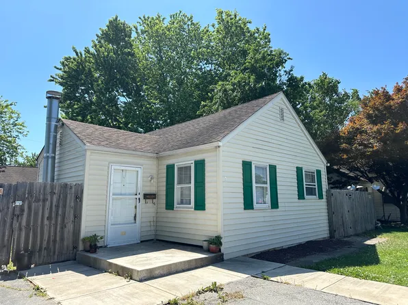 92 University Ave, New Castle, DE 19720