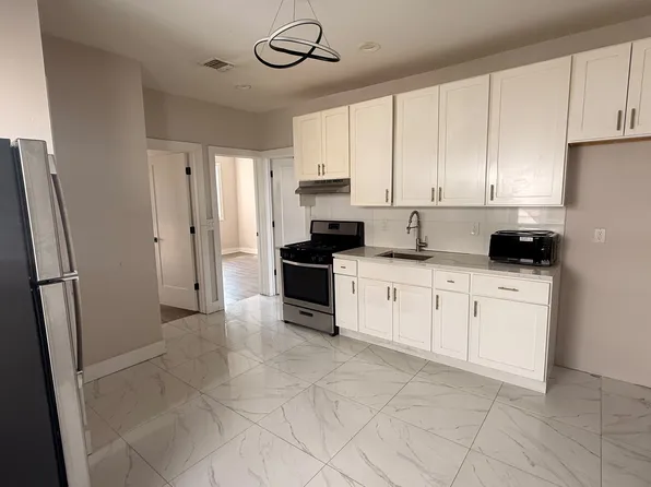 484 Kennedy Blvd #39E, Bayonne, NJ 07002