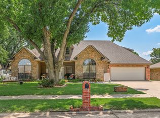 1505 Whitehall Dr, Shreveport, LA 71105