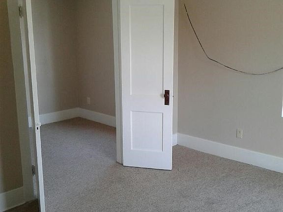4th image of 218 N Park St APT 6