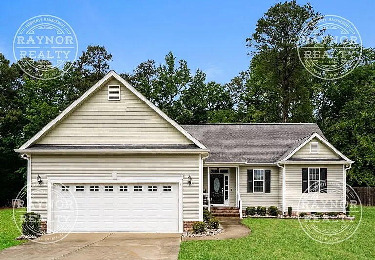 90 Glen Oaks Dr — Photo 1
