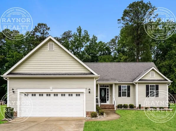 90 Glen Oaks Dr, Youngsville, NC 27596