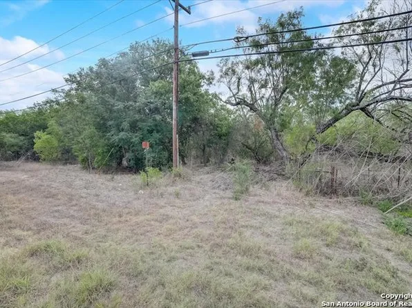 000 County Rd LOT E1/4, Elmendorf, TX 78112