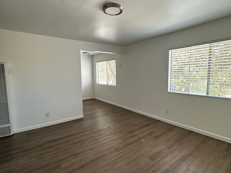 1st image of 226 W 19th St APT 3