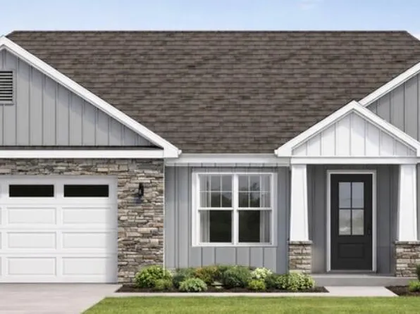 3755 Comanche Dr, Lima, OH 45807