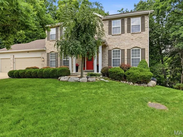 2257 Crimson View Dr, Ballwin, MO 63011