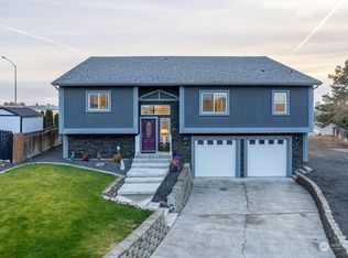 113 E Marquis Ave, Moses Lake, WA 98837