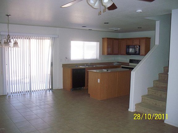 3rd image of 7712 S 64th Ln
