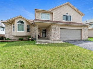 22719 Lawndale Ave, Richton Park, IL 60471