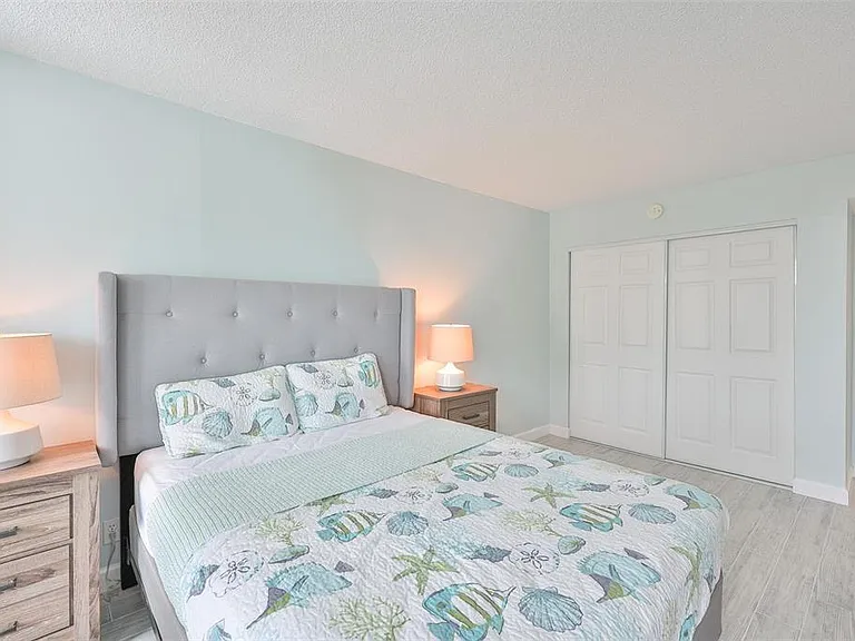 1400 Gulf Blvd #704 — Photo 22