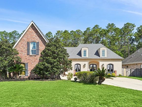 2nd image of 205 Grande Maison Blvd