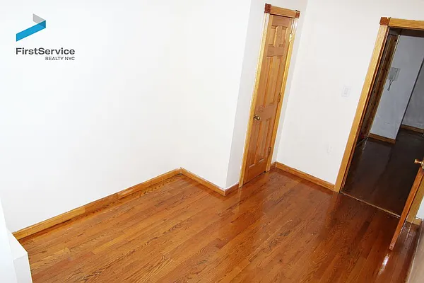 Rented by FirstService Realty (legacy) | media 27