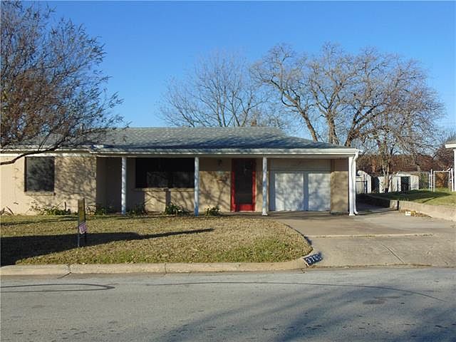 1st image of 3705 Delaware Trl