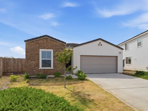 802 Atlantica Dr S, Madera, CA 93636