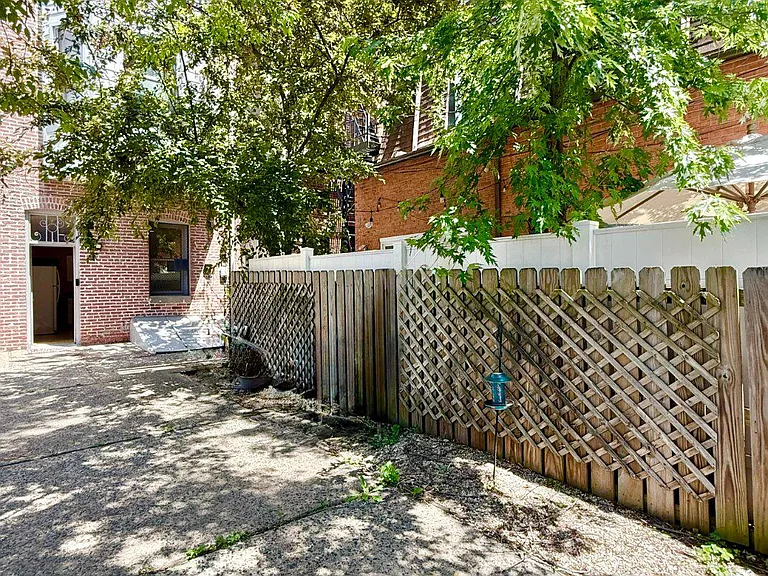 1502 W Mount Royal Ave #1 — Photo 24