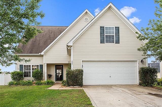 1st image of 925 Crowders Woods Dr