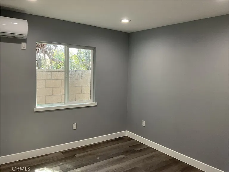 1011 N Jackson St — Photo 12