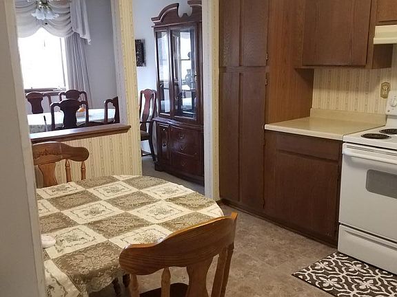 4th image of 438 Etna St APT 102