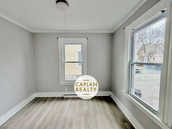 4th image of 15 Bassett St #1L
