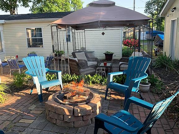 Firepit and patio 2021