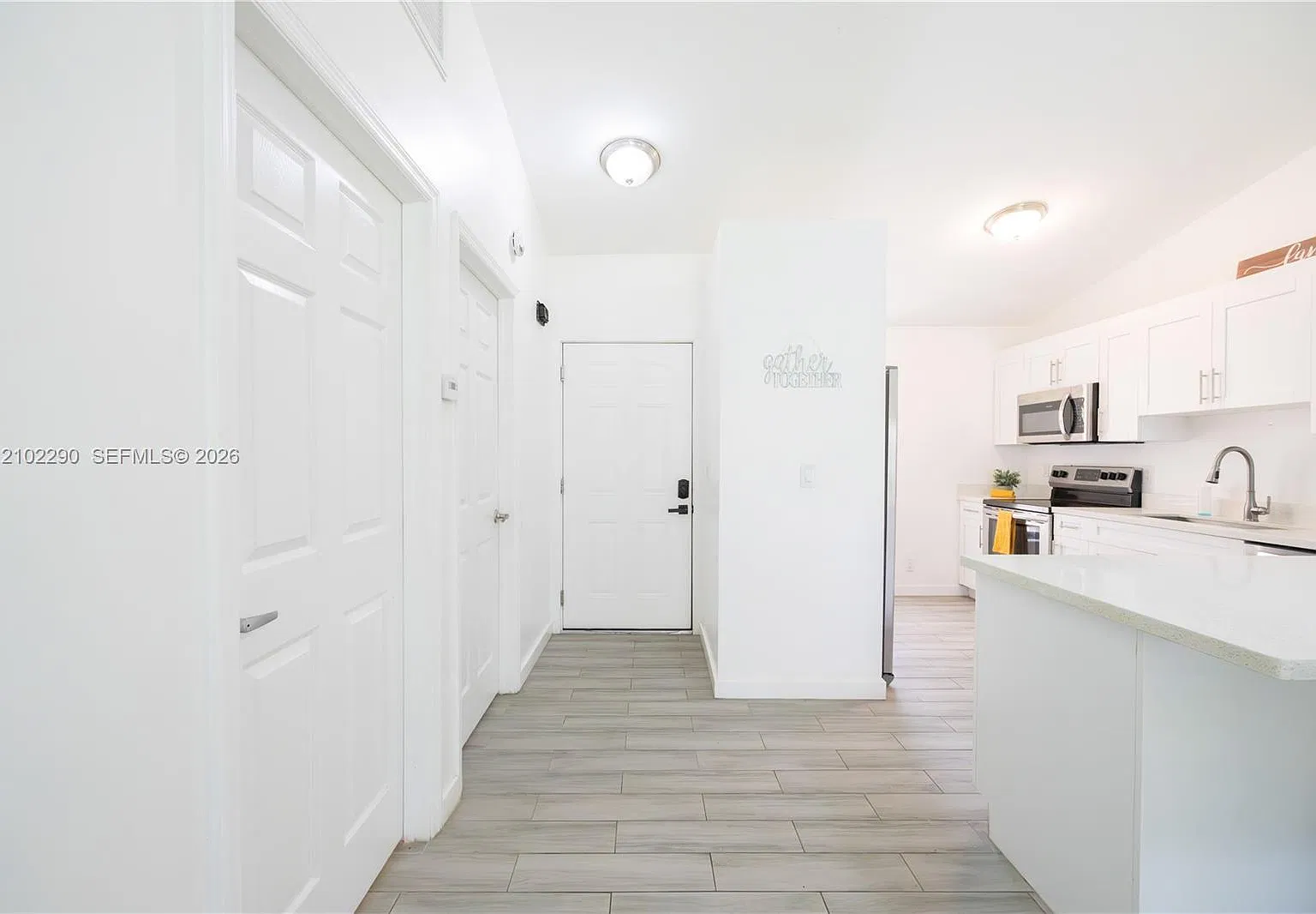 2 bed, 2.0 bath, $2,500 — Photo 2