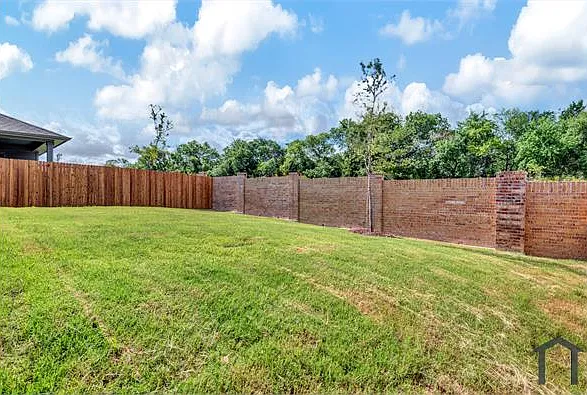 3 bed, 1675 sqft, $2,099 — Photo 3