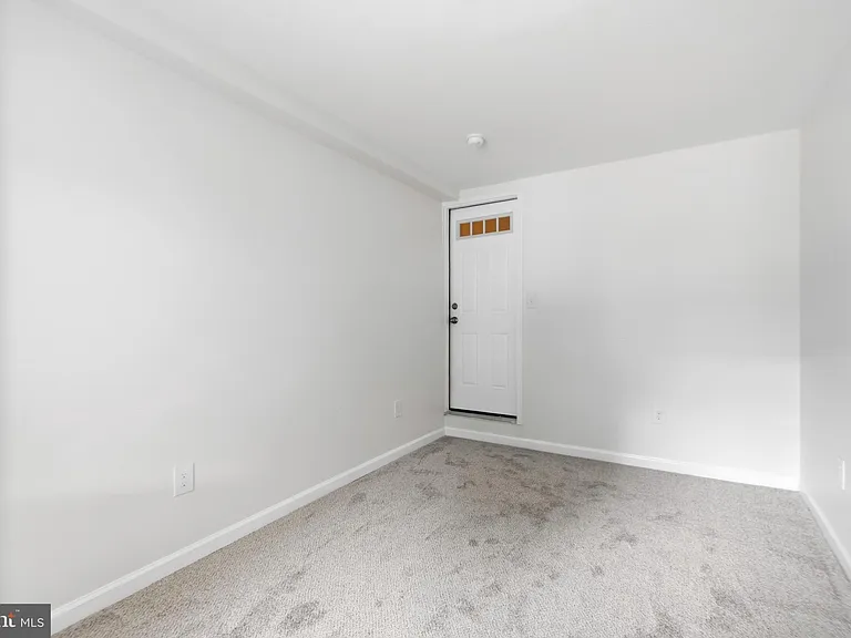 440 Delafield Pl NW — Photo 30