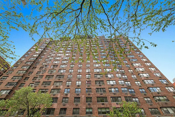 Rented by Keller Williams NYC | media 9