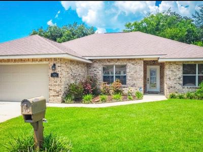 305 Friar Tuck Rd, Mary Esther, FL, 32569