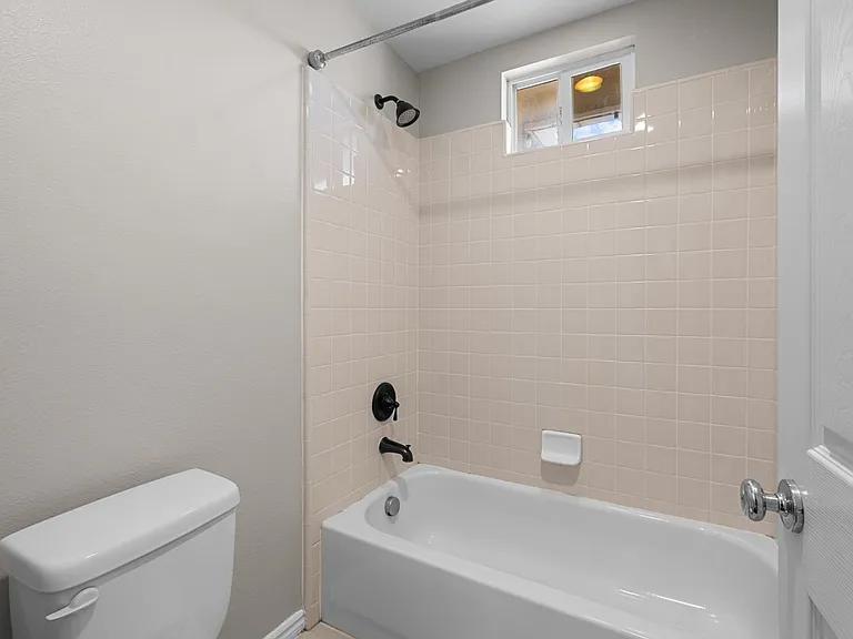 37200 Pergola Ter — Photo 30