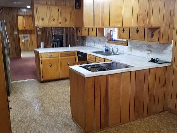 3rd image of 1632 Edgewood St