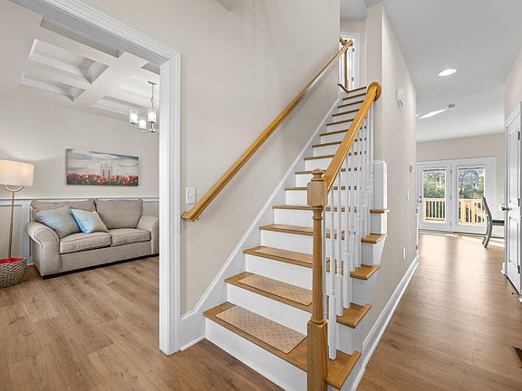 4th image of 1083 Boonsboro Meadows Dr