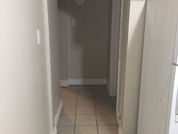 5th image of 1818 Oak Park Ave #0