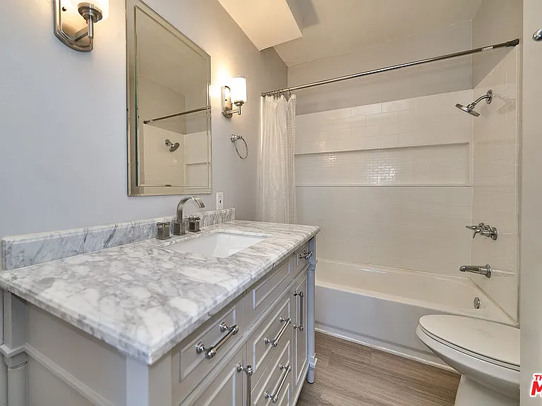 835 S Norton Ave #15 — Photo 7