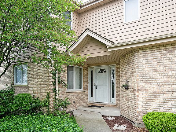 3rd image of 19301 Brushwood Ln