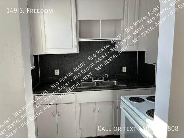 149 S Freedom Ave — Photo 4