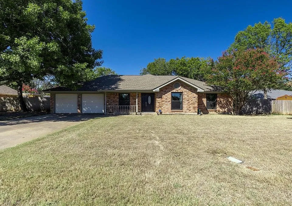 1634 Robin Pl