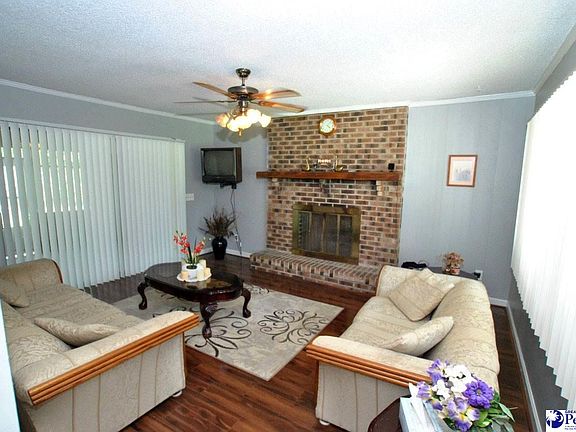 4th image of 321 Creek Dr