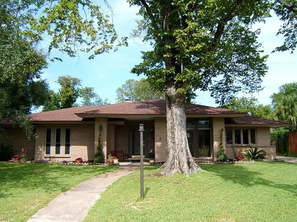 18639 Prince William Ln, Houston, TX 77058